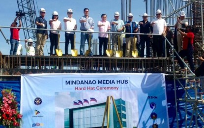 <p><strong>MINDANAO MEDIA HUB.</strong> The construction of the PHP700 million Mindanao Media Hub in Davao City is now in full swing. Photo shows Presidential Communications Operations Office Secretary Martin Andanar and Special Assistant to the President Secretary Christopher “Bong” Go lead the hard hat and the time capsule laying ceremony on Thursday (May 3, 2018). </p>